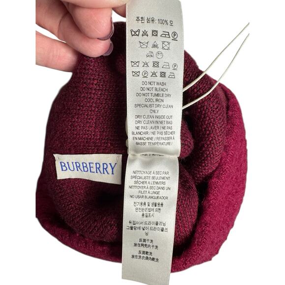 Burberry NWT Intarsia-Knit Logo Argyle Checked Beanie in Plum - Picture 9 of 10